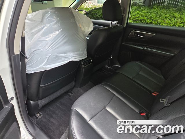 Nissan Altima 2014 — photo 10