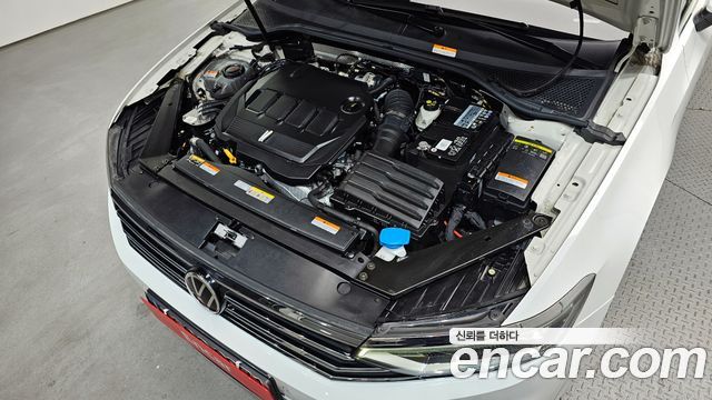 Volkswagen Passat 2022 — photo 6