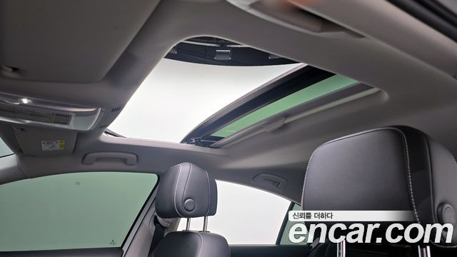 Volkswagen Passat 2022 — photo 18