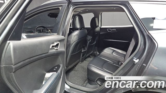 Kia Sportage 2023 — photo 12