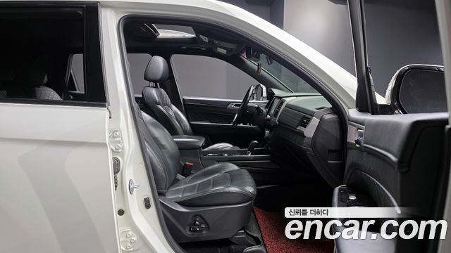 KG Mobility Rexton 2018 — photo 10