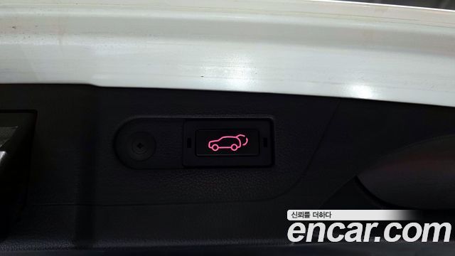 KG Mobility Rexton 2018 — photo 19