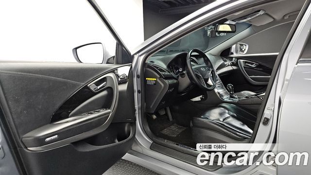 Hyundai Grandeur 2015 — photo 11