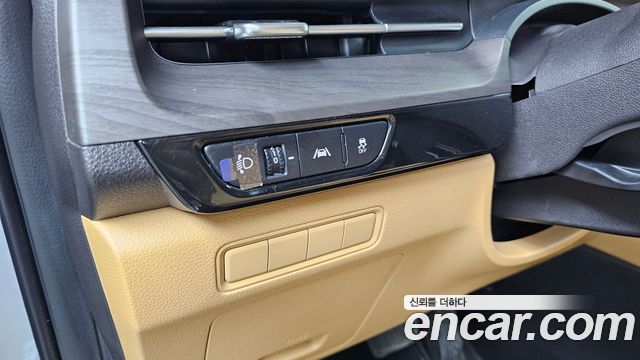 Kia Canival 2023 — photo 14