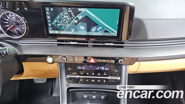 Kia Canival 2023 — photo 15