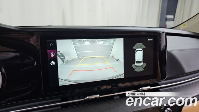 Kia Canival 2023 — photo 16