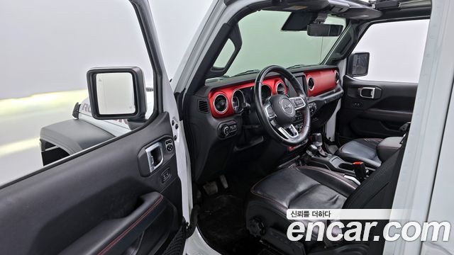 Jeep Wrangler 2020 — photo 10