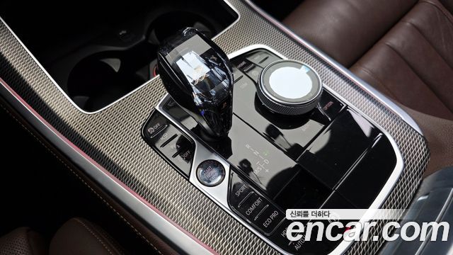 BMW X5 2022 — photo 9