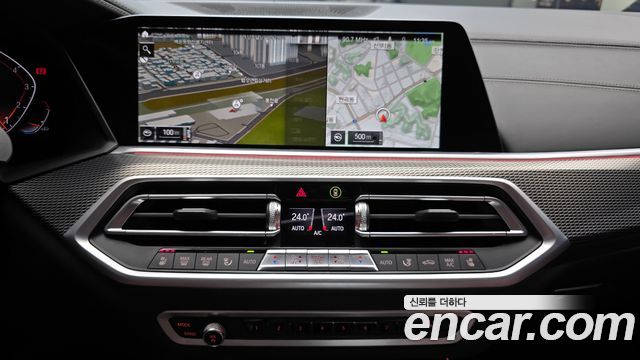 BMW X5 2022 — photo 18