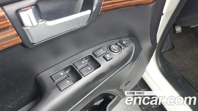 Kia Mohave 2017 — photo 18