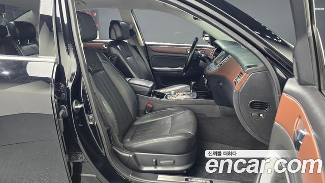 Hyundai Genesis 2012 — photo 10