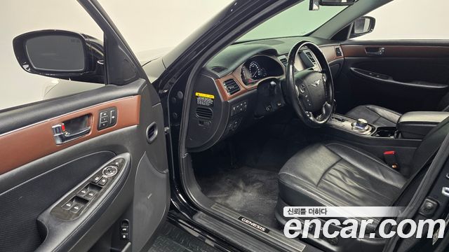 Hyundai Genesis 2012 — photo 11