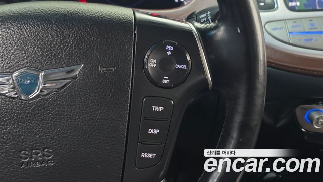 Hyundai Genesis 2012 — photo 18