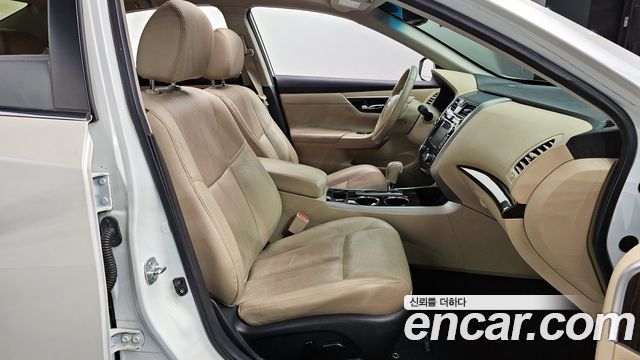 Nissan Altima 2016 — photo 10