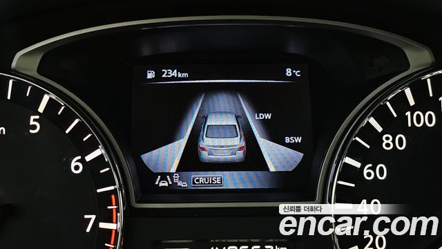 Nissan Altima 2016 — photo 15