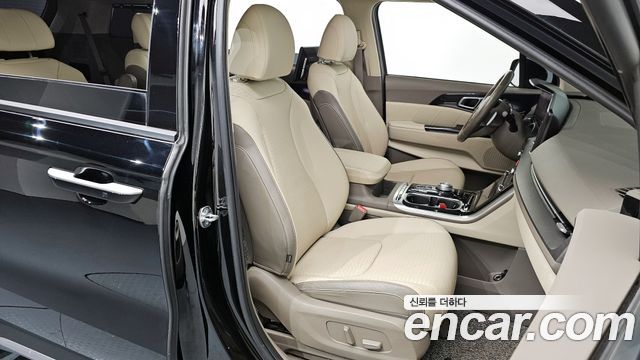 Kia Canival 2021 — photo 10