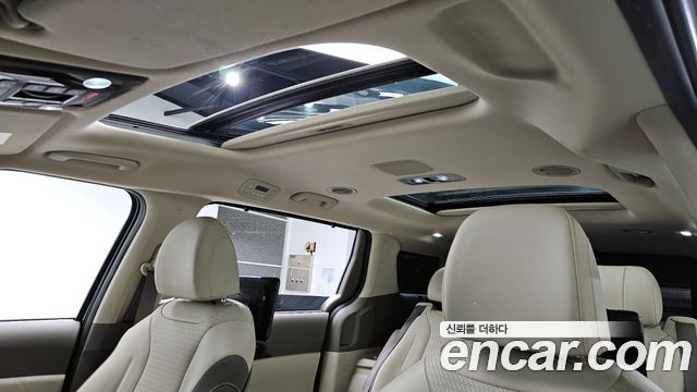 Kia Canival 2021 — photo 19