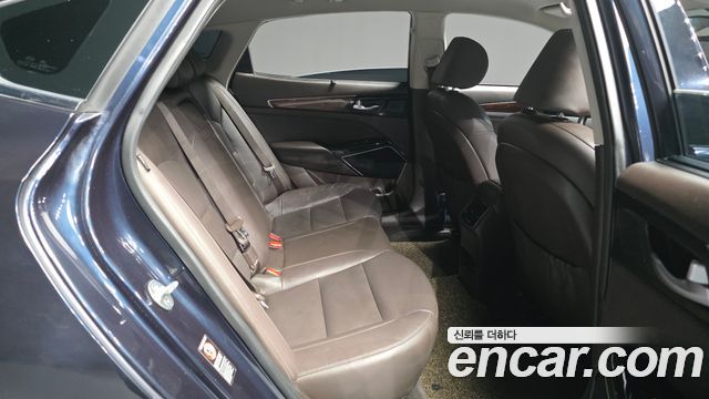 Kia K7 2017 — photo 12