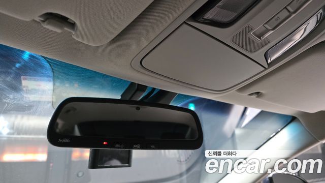 Kia K7 2017 — photo 16