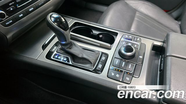 Hyundai Genesis 2016 — photo 9