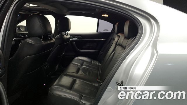 Lincoln MKS 2013 — photo 12
