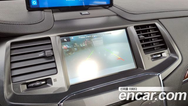 Lincoln MKS 2013 — photo 16
