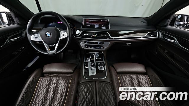 BMW 7-Series 2021 — photo 7