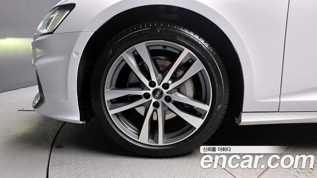 Audi A6 2022 — photo 5