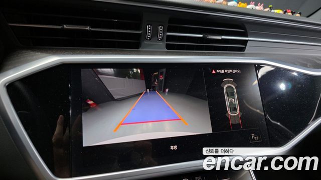 Audi A6 2022 — photo 14