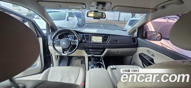 Kia Canival 2020 — photo 2
