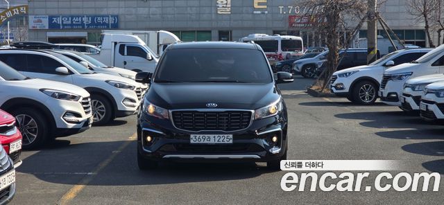 Kia Canival 2020 — photo 3