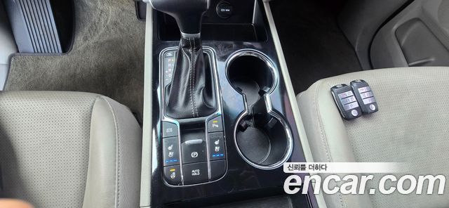 Kia Canival 2020 — photo 10