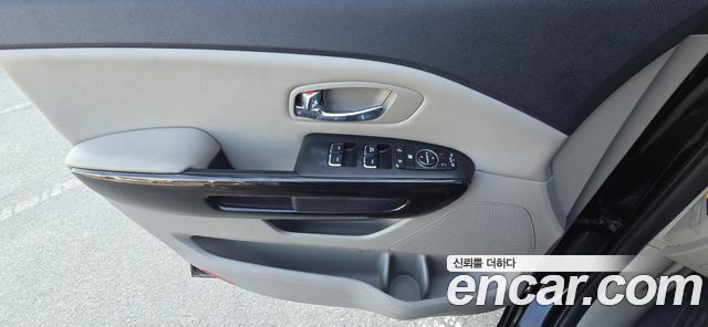 Kia Canival 2020 — photo 13
