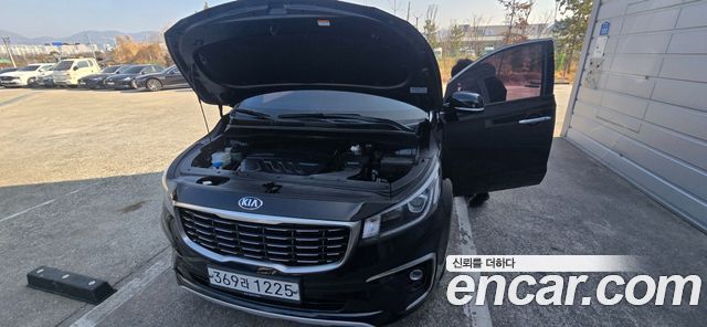 Kia Canival 2020 — photo 20
