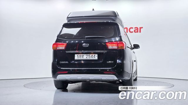 Kia Canival 2016 — photo 4
