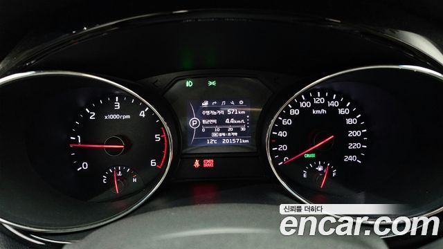 Kia Canival 2016 — photo 8