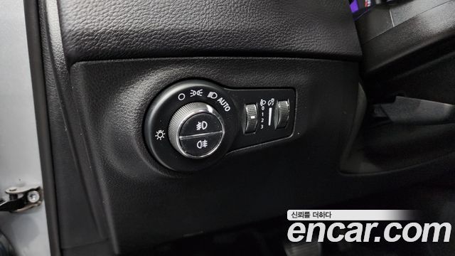 Jeep Compass 2018 — photo 14