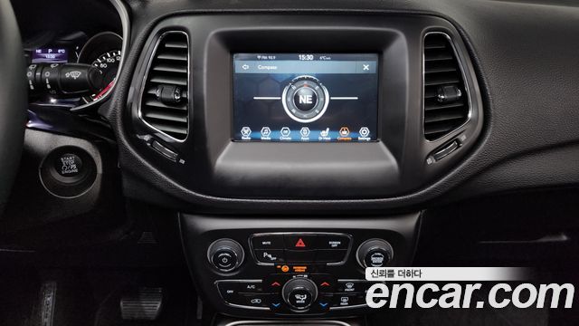 Jeep Compass 2018 — photo 15