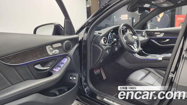 Mercedes-Benz GLC-Class 2021 — photo 10