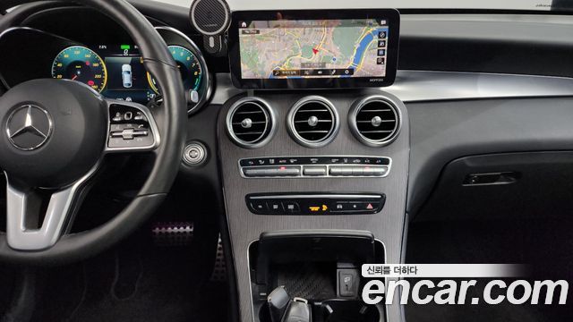Mercedes-Benz GLC-Class 2021 — photo 15