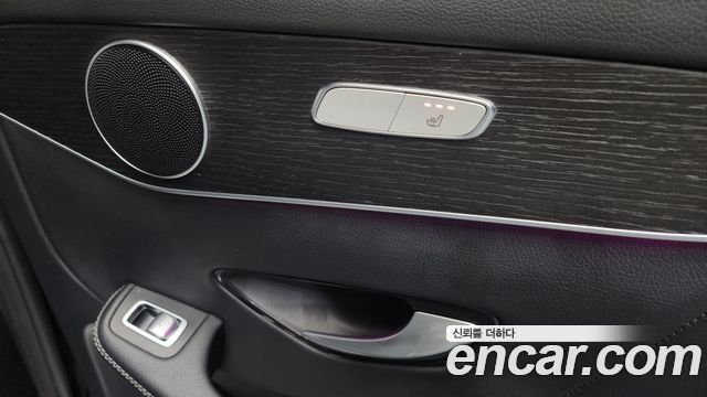 Mercedes-Benz GLC-Class 2021 — photo 18