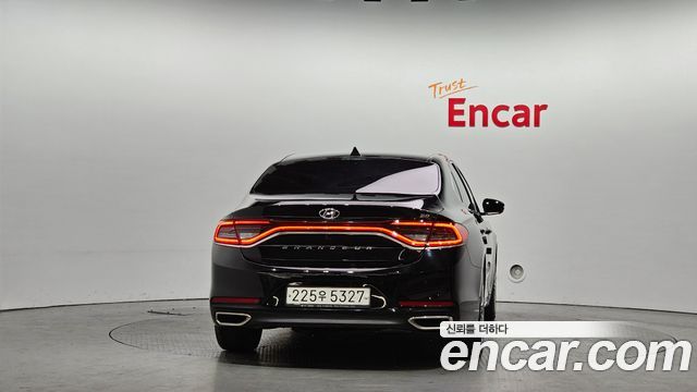 Hyundai Grandeur 2017 — photo 4