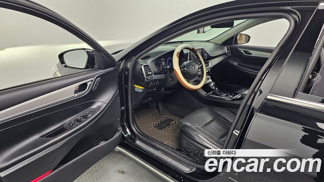 Hyundai Grandeur 2017 — photo 11