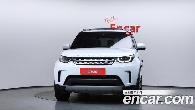 Land Rover Discovery 2018 — photo 3