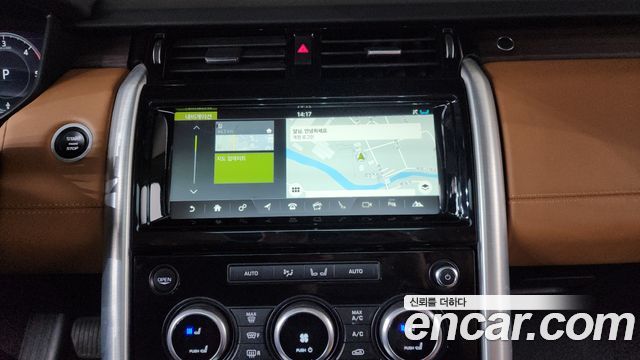 Land Rover Discovery 2018 — photo 14