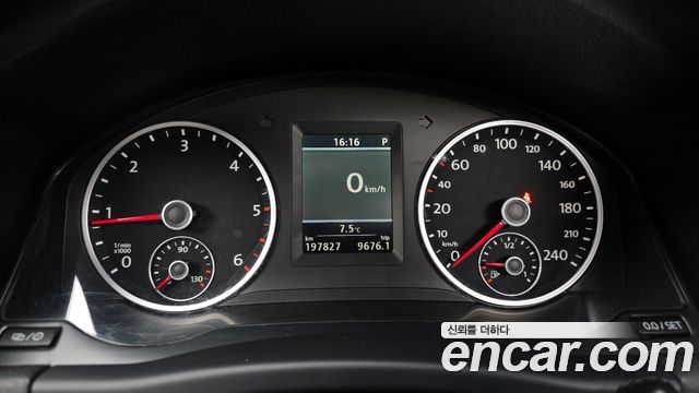 Volkswagen Tiguan 2013 — photo 8