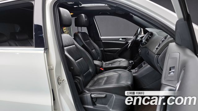 Volkswagen Tiguan 2013 — photo 10