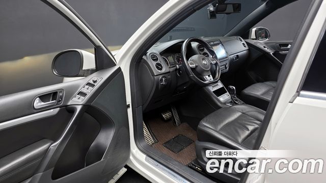 Volkswagen Tiguan 2013 — photo 11