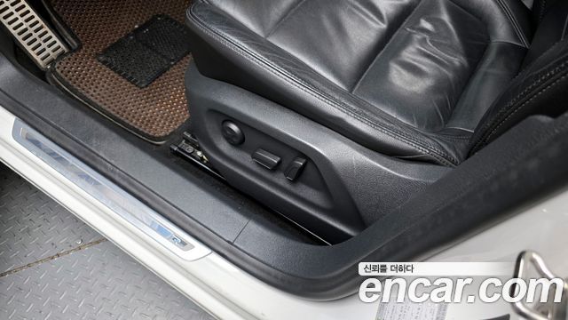 Volkswagen Tiguan 2013 — photo 18