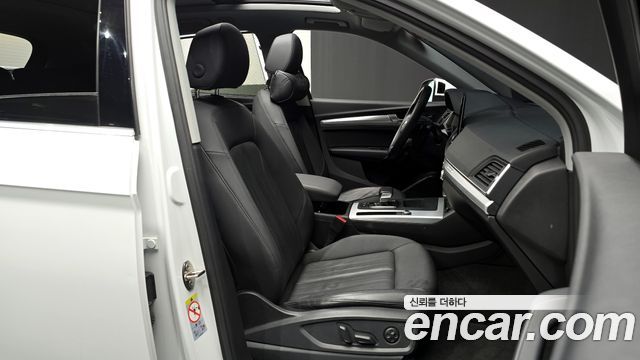 Audi Q5 2021 — photo 10